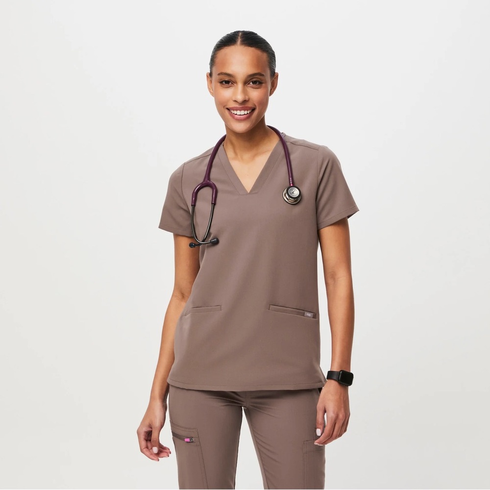 Figs Scrub Set in Smokey Taupe